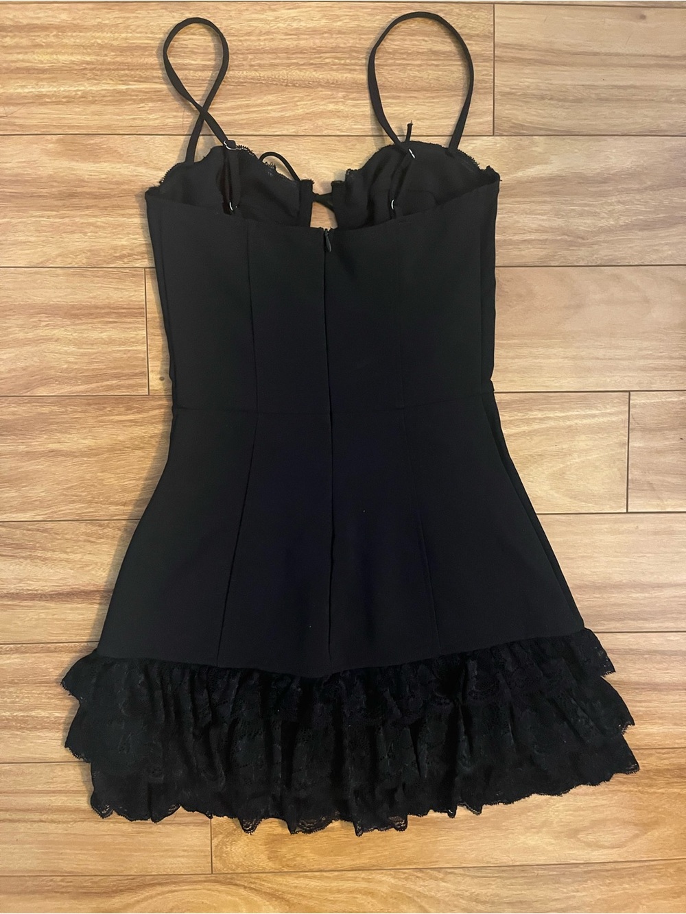 Edikted Maisie Corset Mini Dress - Picture 5 of 5